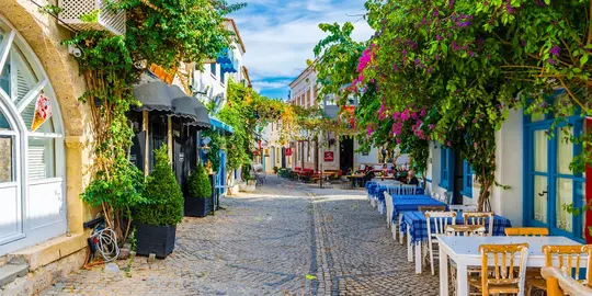 Трансфер из аэропорта Измира в Чешме с MyTransfers – Быстро, Комфортно и Без Стресса!