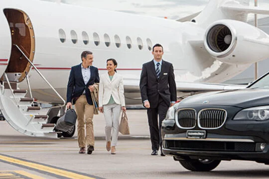 Устали стоять в очередях в аэропорту по несколько часов? С Fast CIP выходите всего за 10 минут!