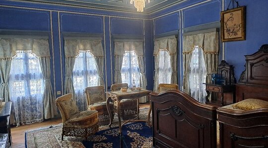 Путешествие во времени: элегантность дома Хиндлиян в Пловдиве